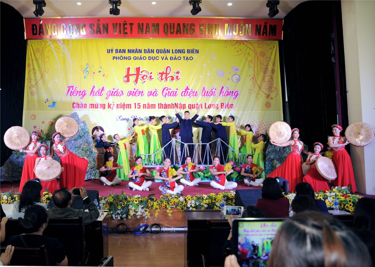 Hội thi Tiếng hát giáo viên - Giai điệu tuổi hồng năm học 2018-2019 (10).jpg